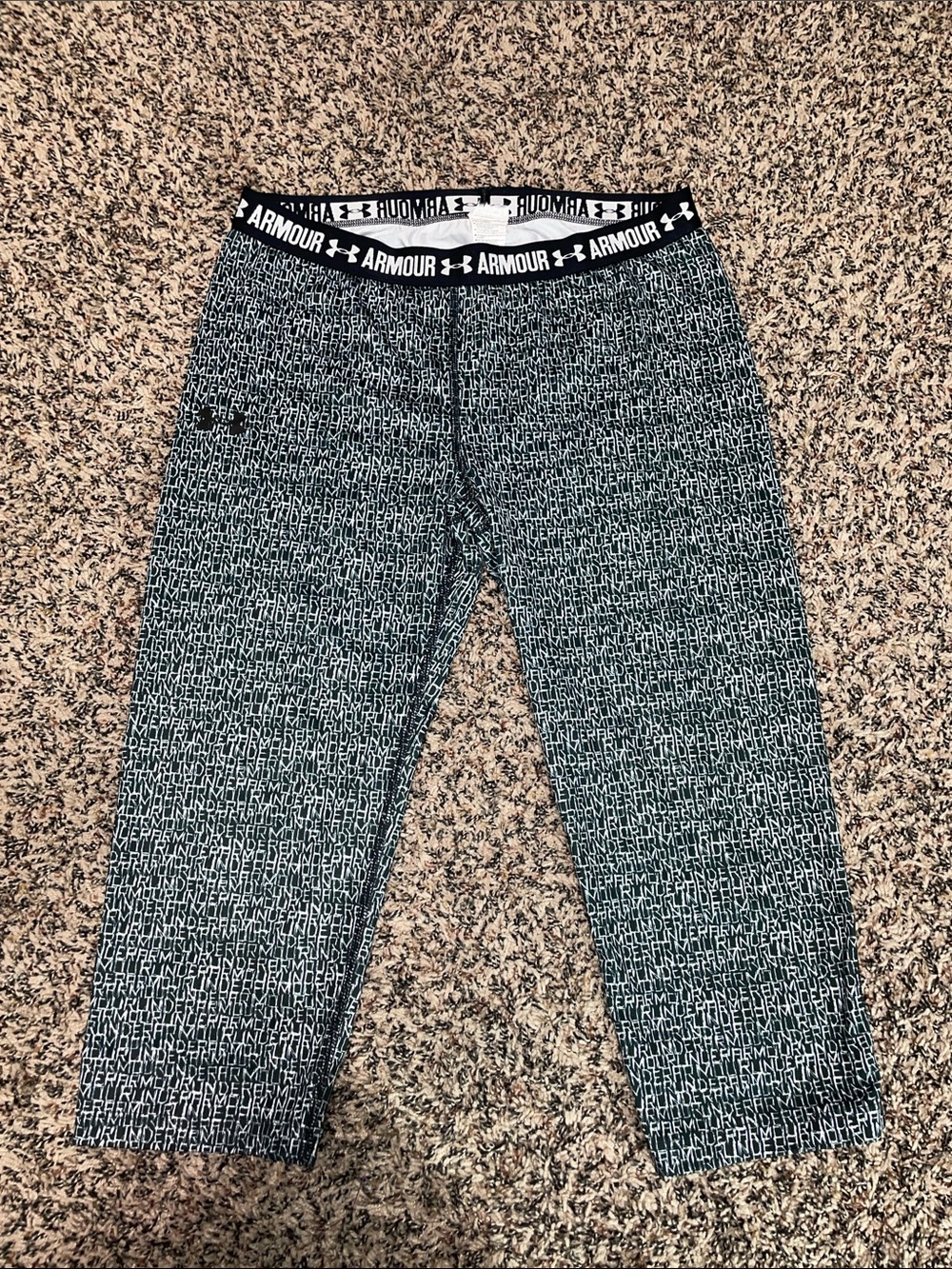 Under Armour 7/8 Active Leggings Woman’s Waist Size 14” | EUC